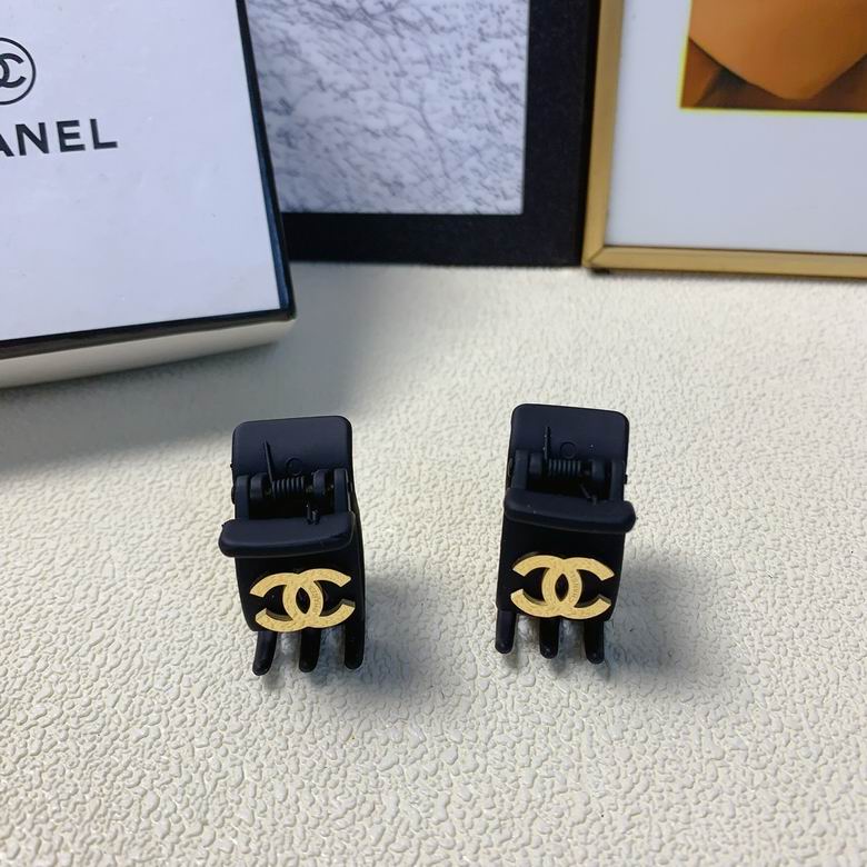 Chanel Hair Grab Clip  (1)